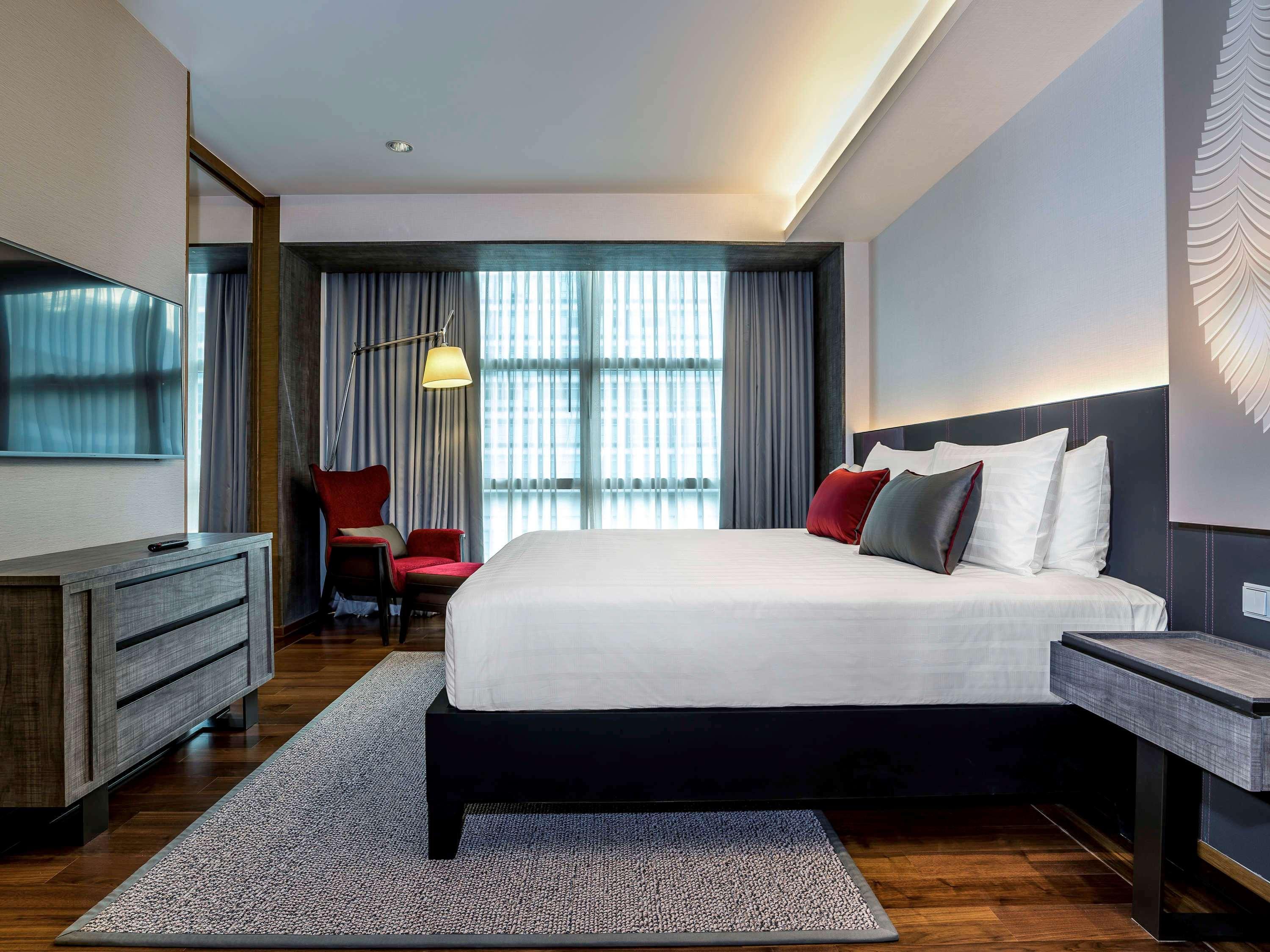 Pullman Bangkok King Power Hotel Exterior photo Deluxe Suite