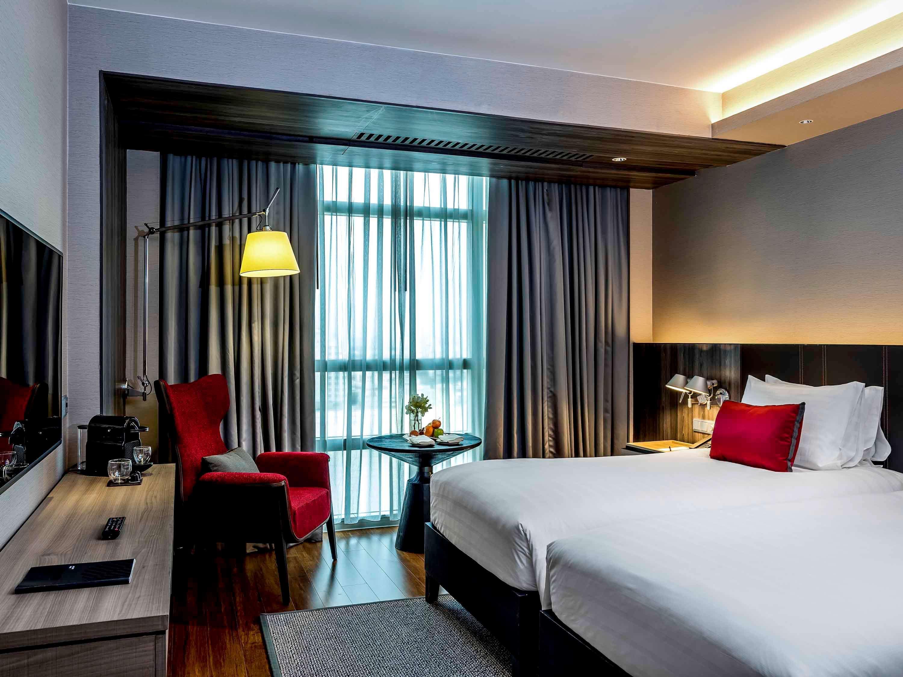 Pullman Bangkok King Power Hotel Exterior photo Deluxe Room