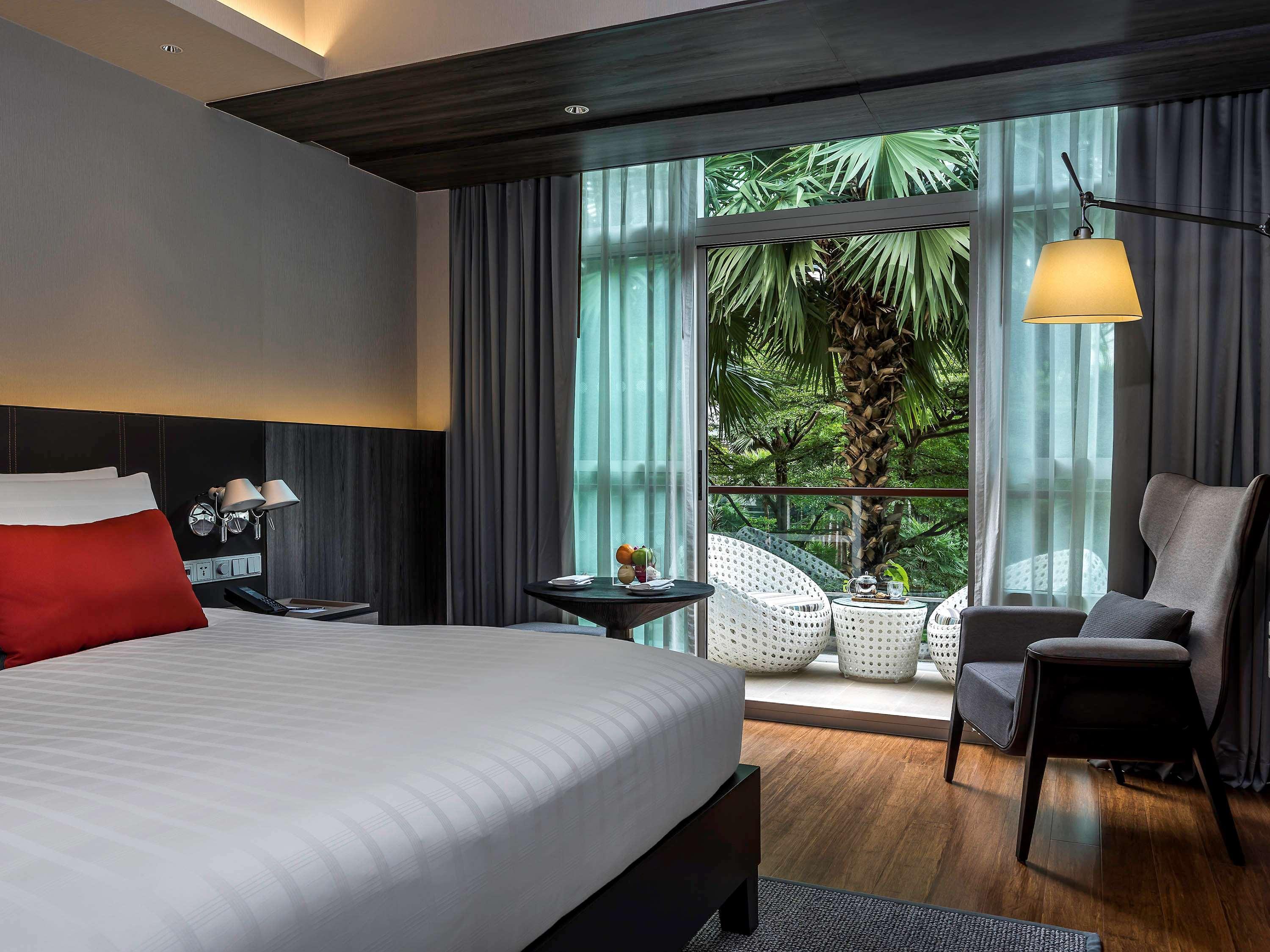 Pullman Bangkok King Power Hotel Exterior photo Deluxe Room