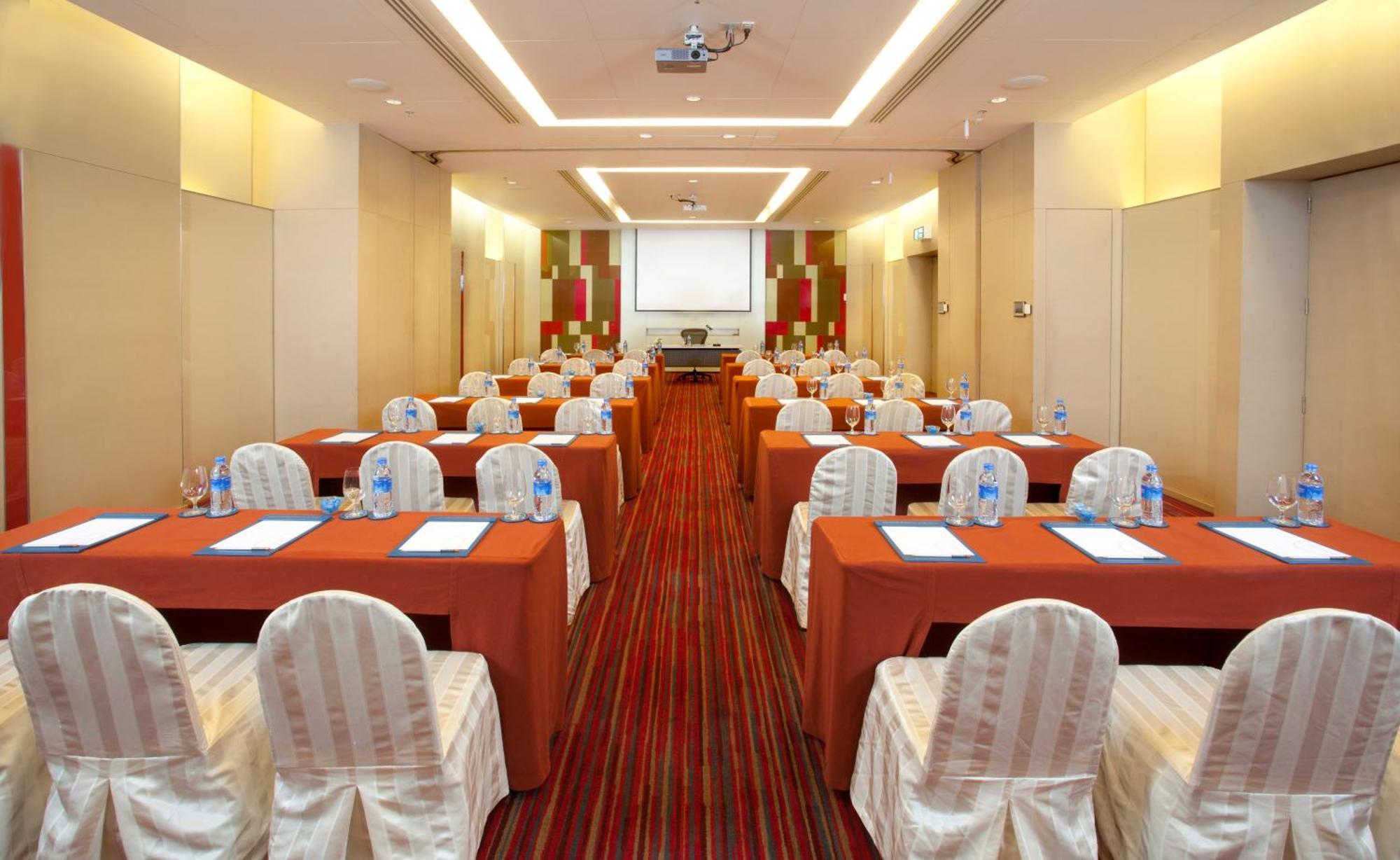 Pullman Bangkok King Power Hotel Exterior photo Meeting room