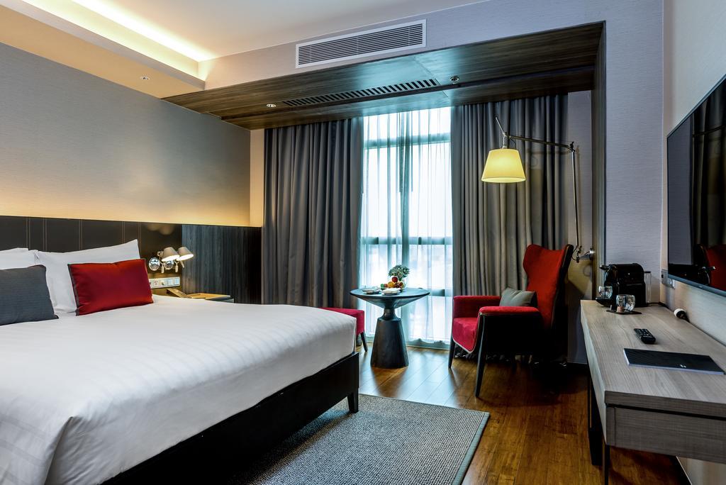 Pullman Bangkok King Power Hotel Exterior photo Deluxe Room